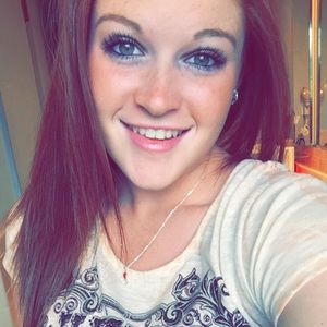 Meet your Posher, Sydnee